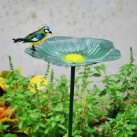 Vogeldrinkschaaltje in bloemvorm