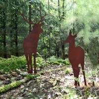silhouet hert + ree in metaal